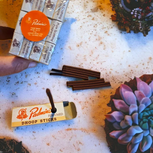 12 pack of 10 padmini dhoop traditionally handrolles Indian incense sticks RRP12 - Picture 4 of 6